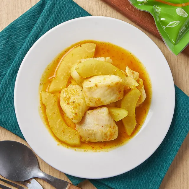 แกงเหลืองปลาดอร์รี่ อาหารลดน้ำหนัก 110 kcal โปรตีน 16 กรัม
