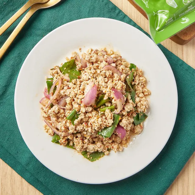 ลาบไก่ อาหารลดน้ำหนัก 150 kcal โปรตีน 28 กรัม
